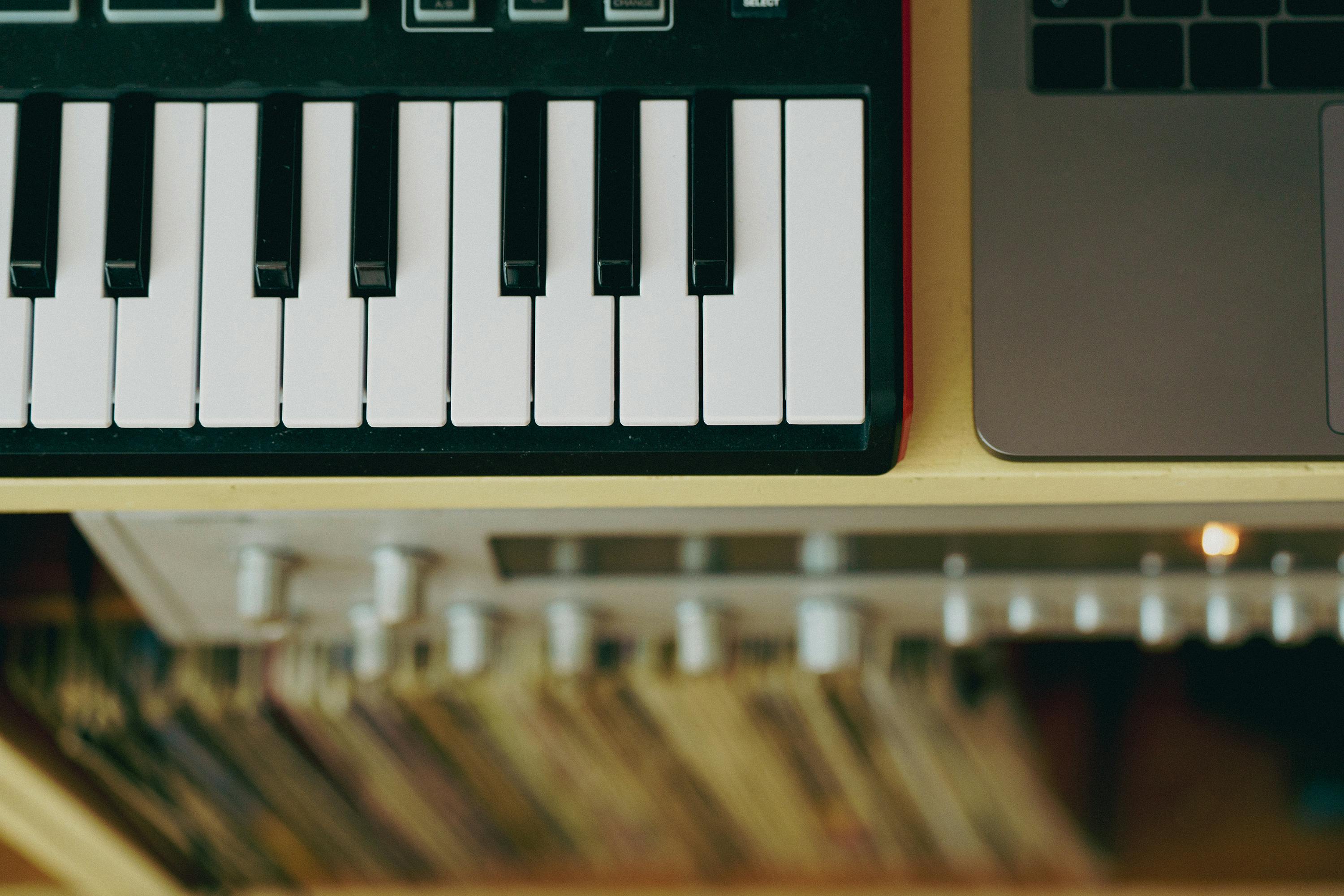 How Piano Scales Work: Major, Minor, and More Explained - Musiciangoods