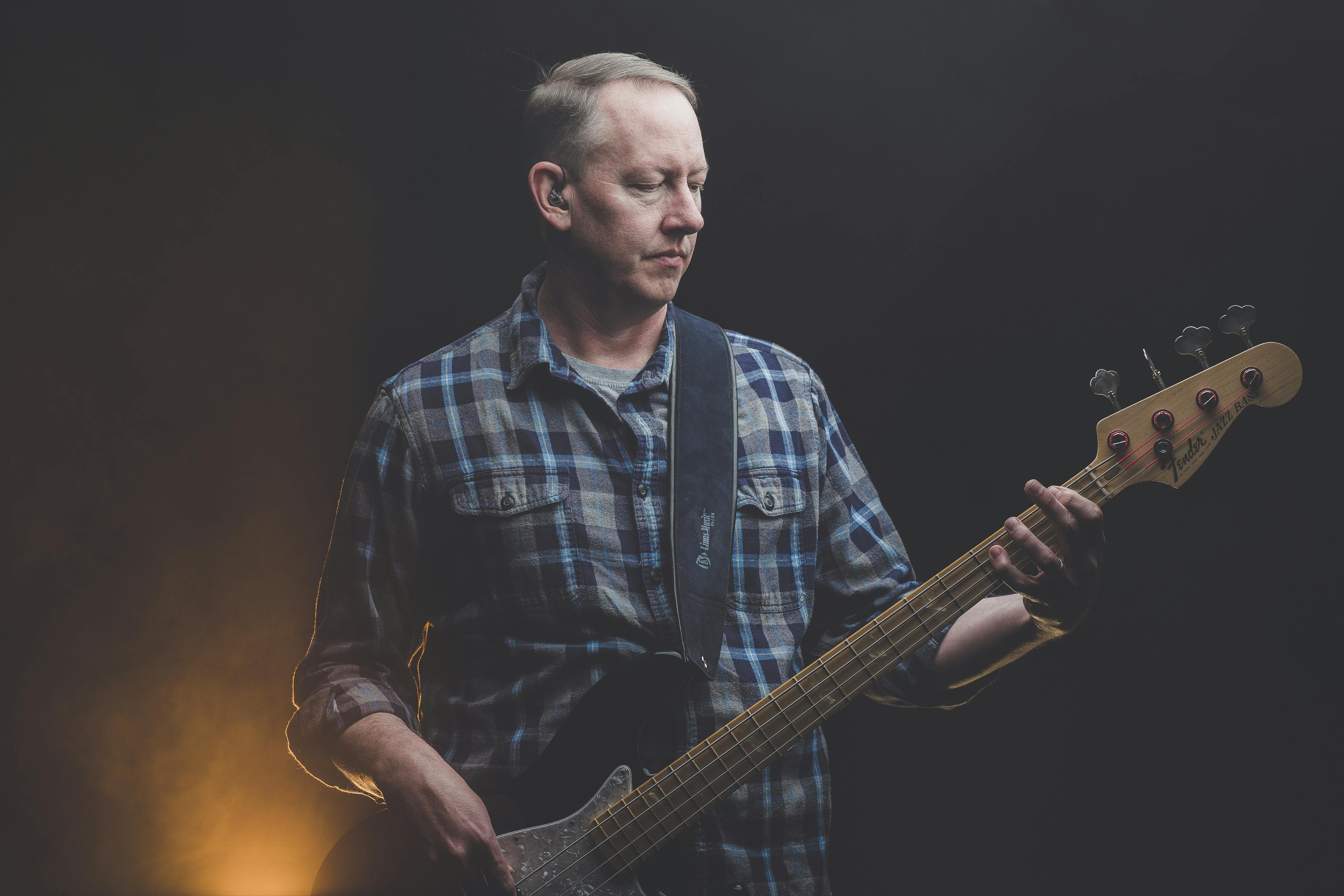 Best Father’s Day Gifts for Bass Players: Practical Picks for Every Bassist - Musiciangoods