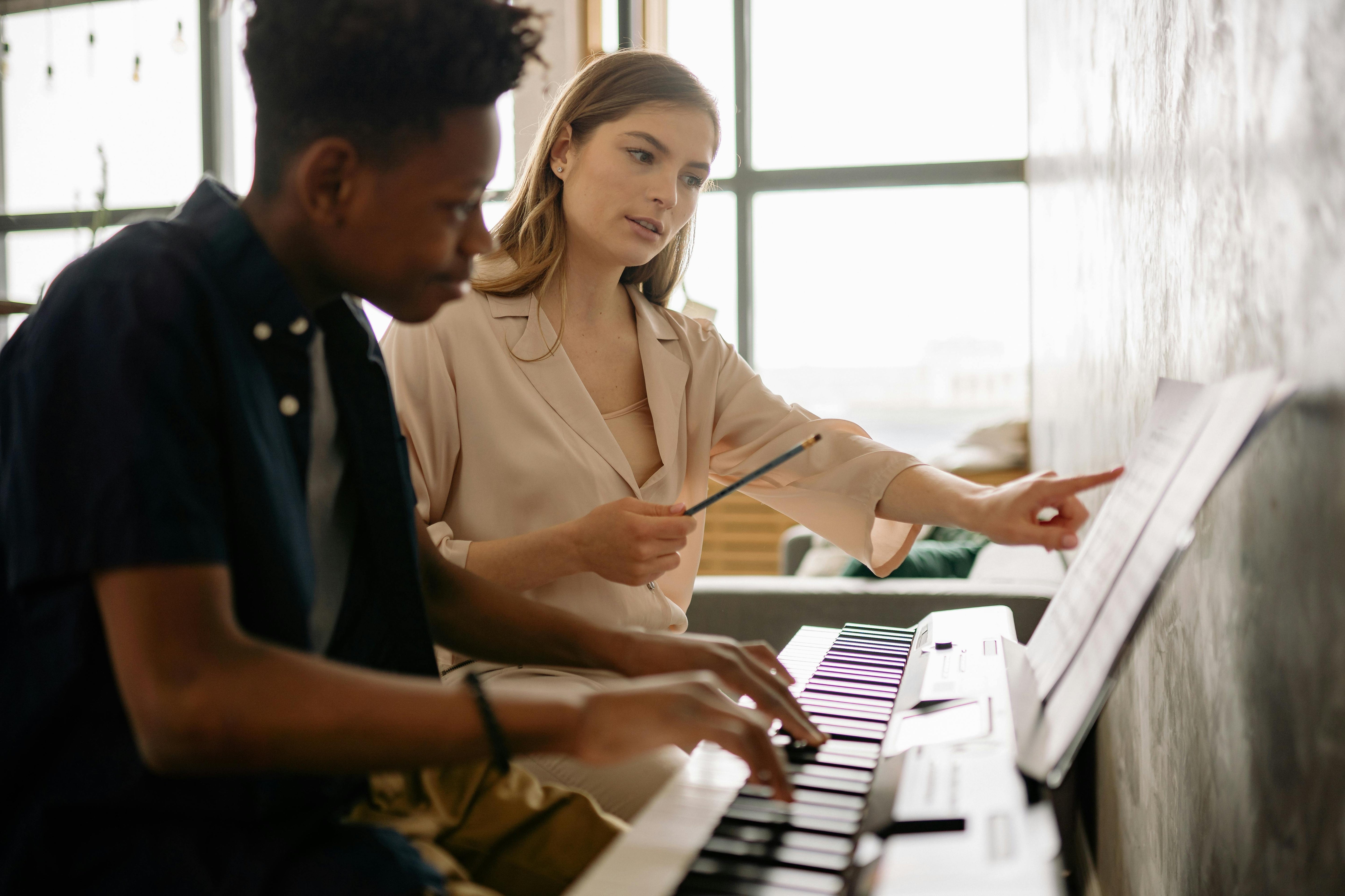 Music Theory for Beginners: Whole and half steps explained - Musiciangoods