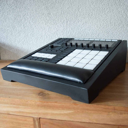 Maschine MK3/MK3 Plus Stand Wood Matte Finish - Musiciangoods